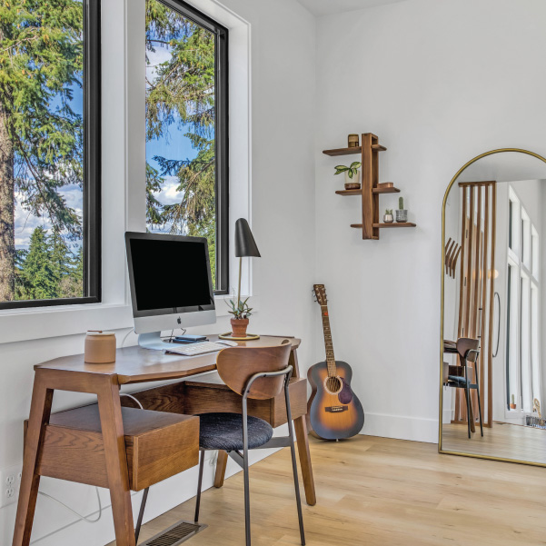 Art deco details in a living area of a wine country home built by Mike Riddle Construction