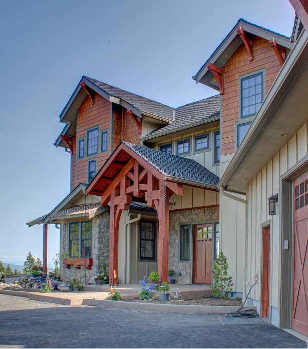 Front entry of a custom home built by Mike Riddle Construction