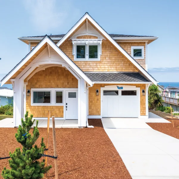 Front view of a custom built cottage on the Oregon Coast